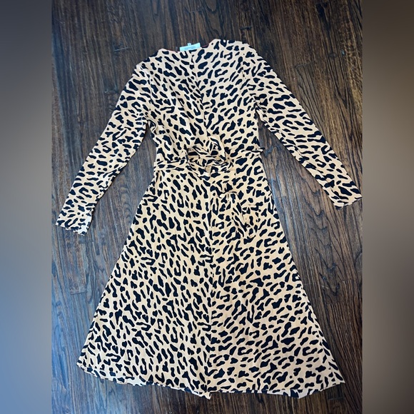 Diane von Furstenberg
Silk Animal Print Wrap Dress - Picture 3 of 4